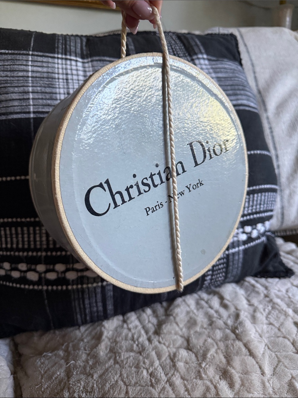 RARE Dior Round Hat Wig Box Pale Blue Cream Rope Handle vintage original papers